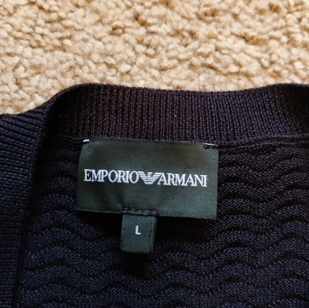 NEW Emporio Armani Sweater - Picture 6 of 6